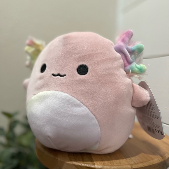 NWT squishmallows “Archie ” the pink axolotl 7” squish - Picture 3 of 5